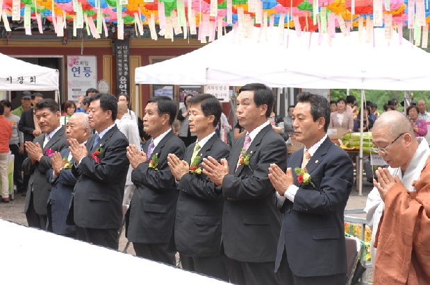불탄일 법요식 참석 (5. 10. 용연사)