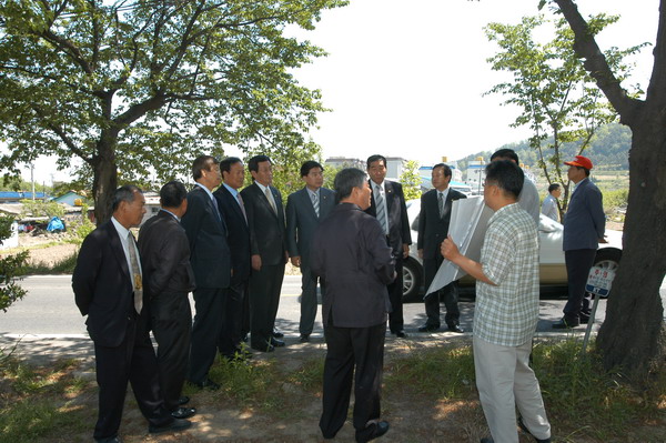 제139회 임시회 현장확인 (5. 3. 용연사 진입로)