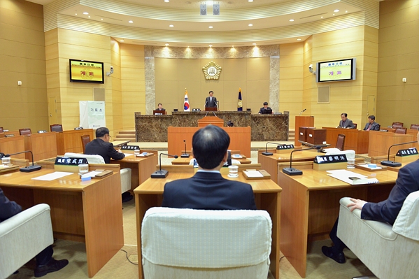 제214회 달성군의회 임시회 (1.17. 본회의장)