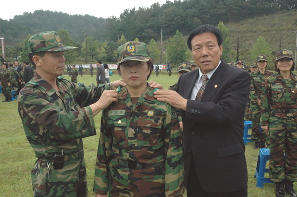 여성예비군 창단식 참석 (9. 22. 50사단 연병장)