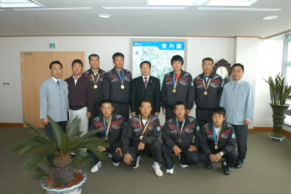 전국체전우승 달성군 정구선수단 격려 (10. 27. 의장실)