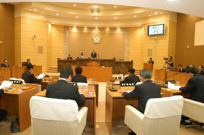 제151회 임시회 (7. 27 본회의장)