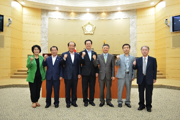 경일대학교 동문회원 접견 ( 9. 3. 의장실)
