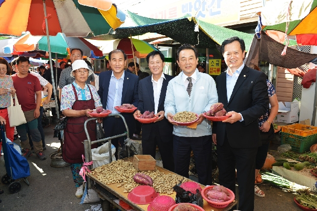 전통시장 살리기 장보기 행사 ( 9. 5. 현풍시장)