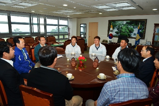 달성군청 휠체어 테니스단 출전 격려 ( 9. 19. 의장실)